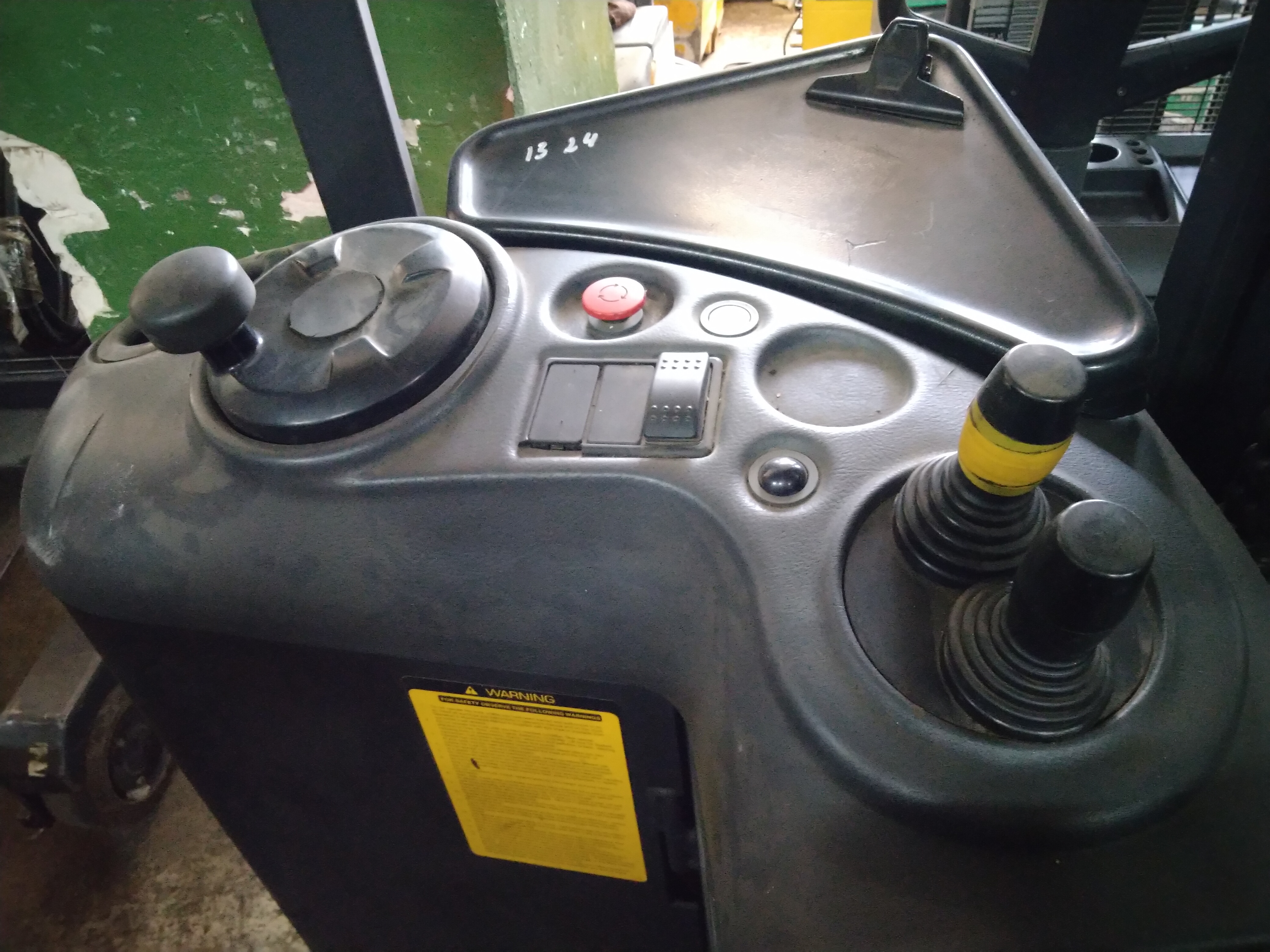 БУ Штабелер Soosang SWR 1300