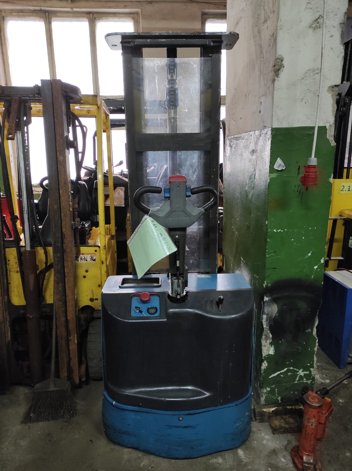 Штабелер бу Pfaff