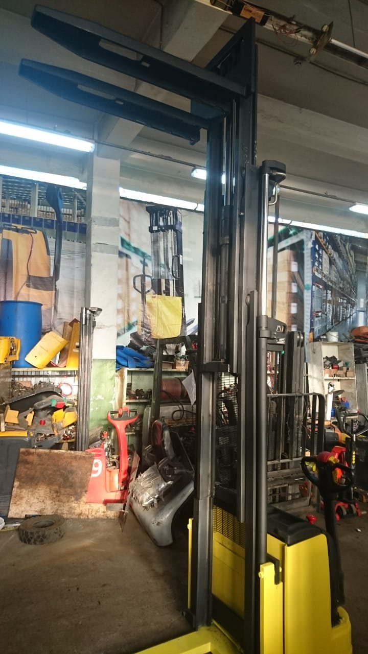 Штабелер бу ОМ