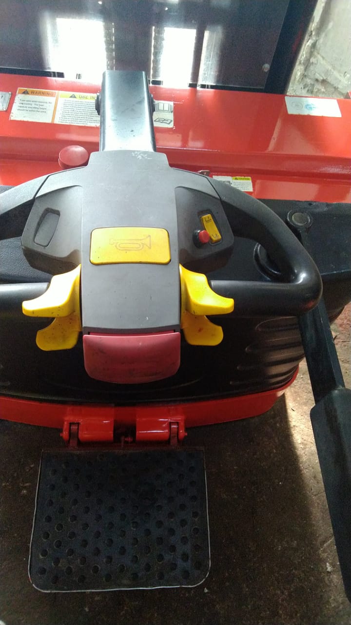 Штабелер бу Tissel