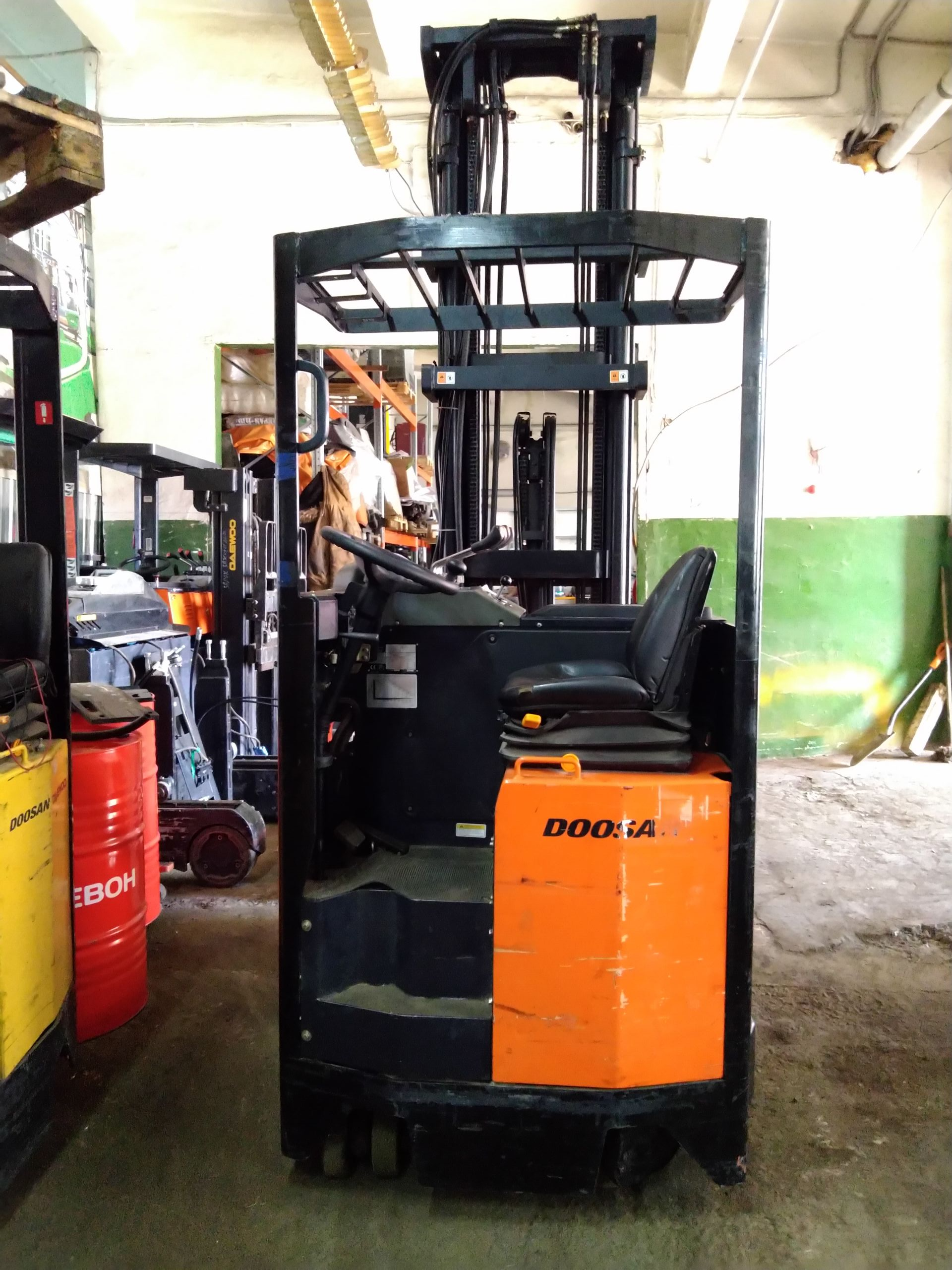 Штабелер бу Doosan 